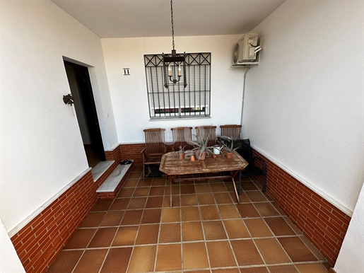 Casa 3 dormitorios - 121.00 m2