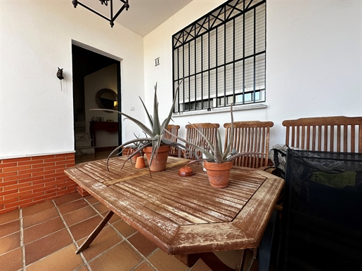 Casa 3 dormitorios - 121.00 m2