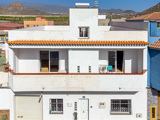 Casa 6 dormitorios - 171.00 m2