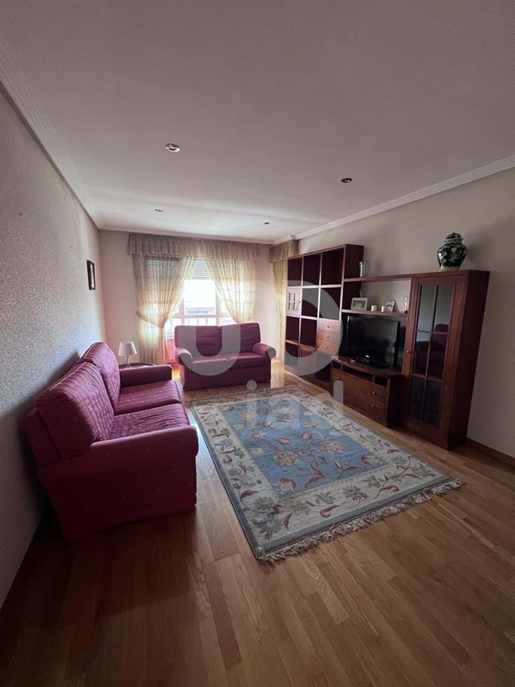 Apartamento 3 dormitorios - 137.00 m2