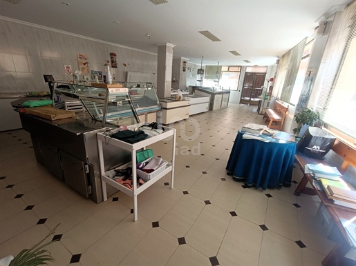 Tienda / local comercial - 120.00 m2