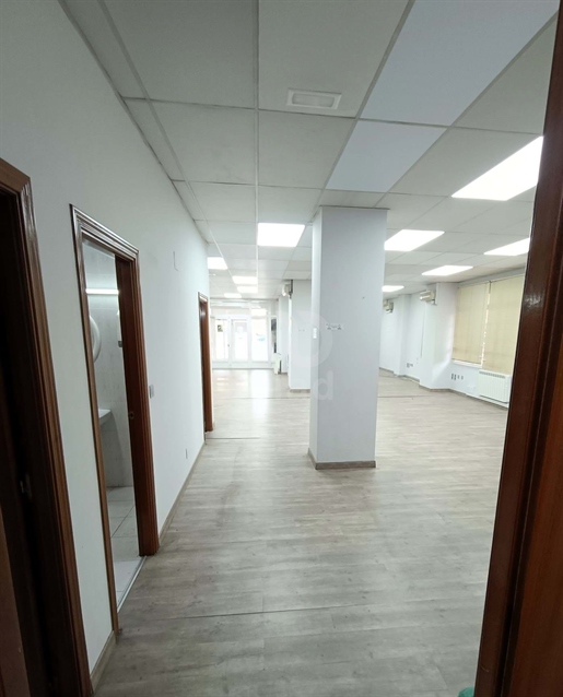 Büros - 210.00 m2