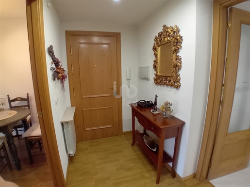 Apartamento - 81.00 m2