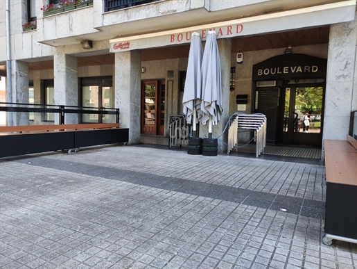 Magasin / local commercial 3 chambres - 65.00 m2