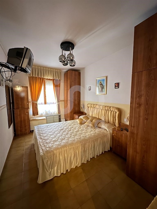 Varias superficies 3 dormitorios - 74.00 m2
