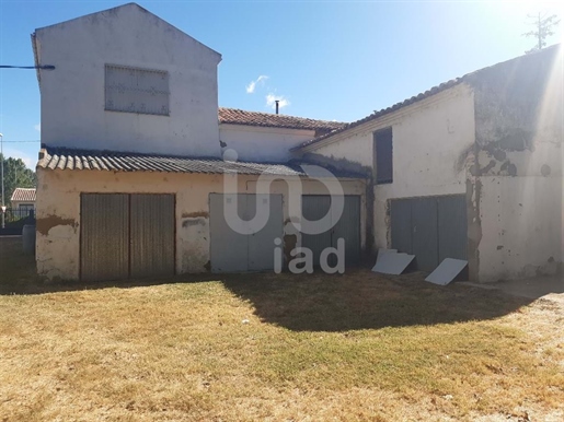 Casa 10 dormitorios - 400.00 m2