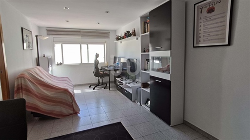 Compra: Apartamento (08800)