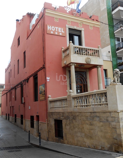 Hotel 3 7 dormitorios - 529.00 m2
