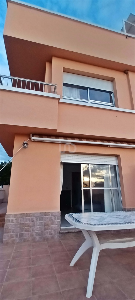 Casa 3 dormitorios - 152.00 m2