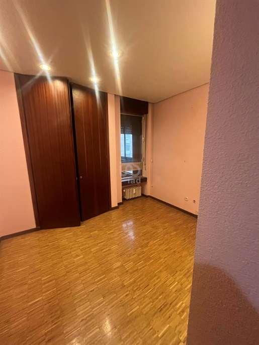 3 bedroom apartment - 105.00 m2