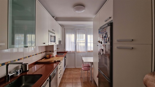 3 bedroom apartment - 95.00 m2