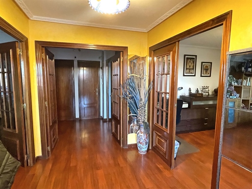 Casa 4 dormitorios - 501.00 m2