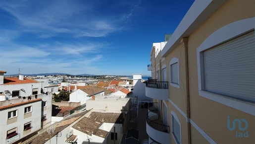 Apartment with 2 Rooms in Faro with 102,00 m²