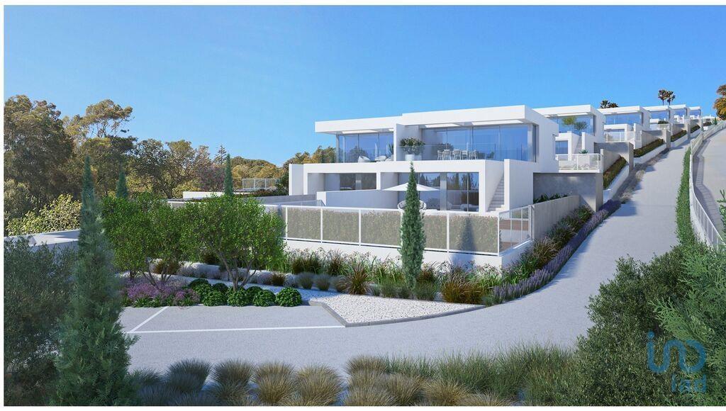 Home / Villa with 3 Rooms in Luz with 205,00 m²
