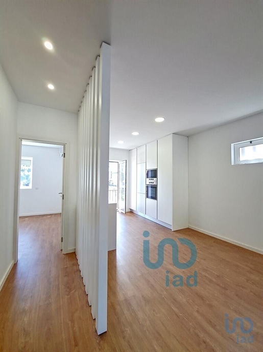 Apartment with 2 Rooms in Porto with 92,00 m²