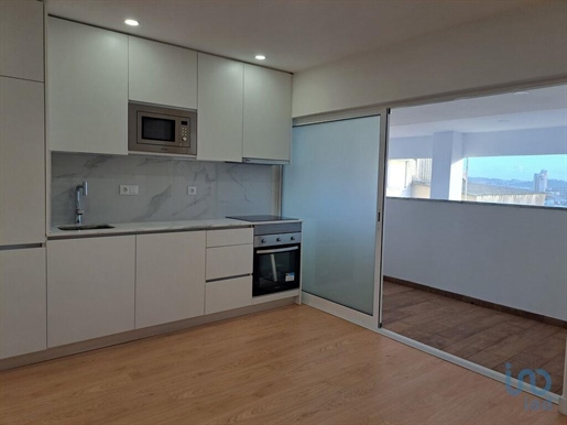 Appartement T3 à Porto de 74,00 m²