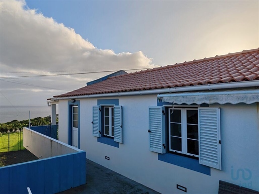 Home / Villa in Açores met 180,00 m²