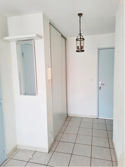 Exclusieve aanbieding: Prachtig T2 appartement van 56 m² gerenoveerd tot nieuw in Cavaillon!