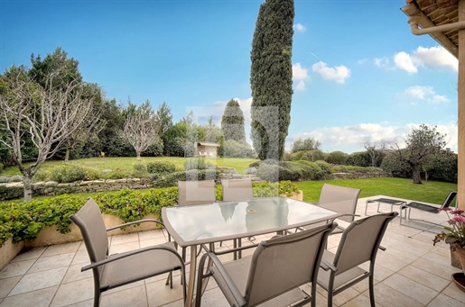 Close to Valbonne and golf courts