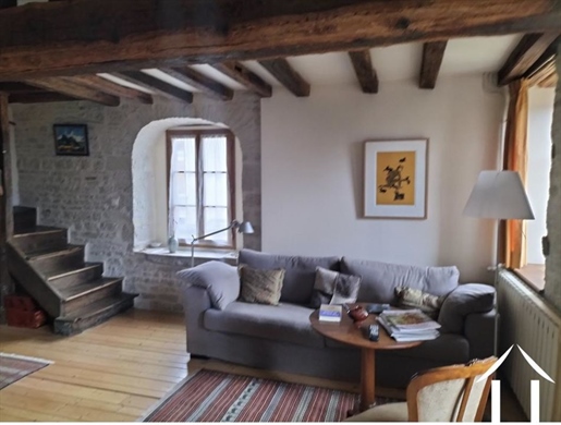 Stenen huis met twee slaapkamers te koop in Noord-Bourgondië