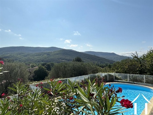 Villa with views, pool and easy-care garden