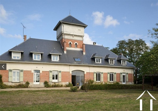 Family Manor House in Pontavert, with 2 hectares