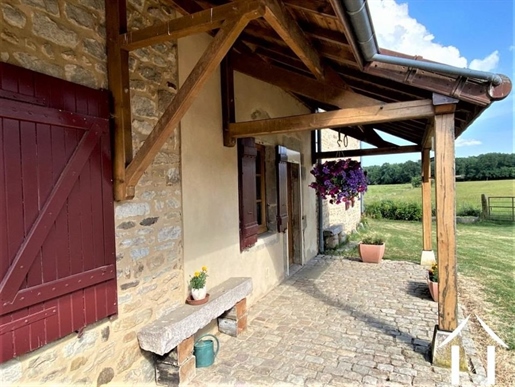 Between Couches and Autun, farmhouse on 10 ha of meadows