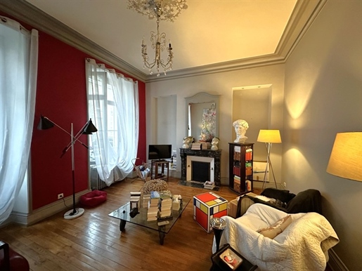 Dpt Maine et Loire (49), à vendre Angers Maison Bourgeoise de 200 m² hab - Terrain de 450,00 m² + dé