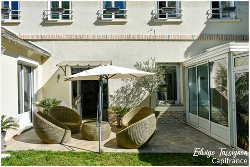 Dpt Yonne (89), à vendre Sens propriete P8 de 240 m² - Terrain de 352,00 m²