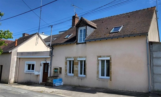 Dpt Indre (36), à vendre Levroux maison P5 - Terrain de 467