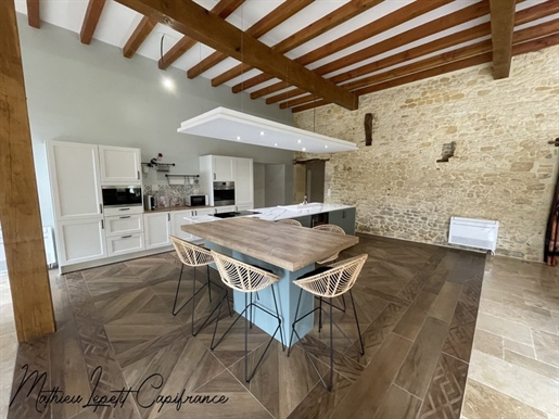 Dpt Dordogne (24), à vendre proche de Sarlat La Caneda maison P7 de 290 m² - Terrain de 2 200,00 m²