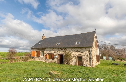 3 bedroom stone house with outbuildings on 0,6 acre land