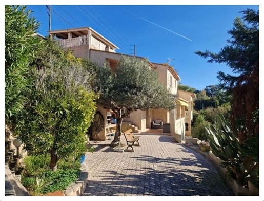 Dpt Alpes Maritimes (06), à vendre Mandelieu La Napoule maison P4 de 114,47 m² - Terrain de 1 800,00