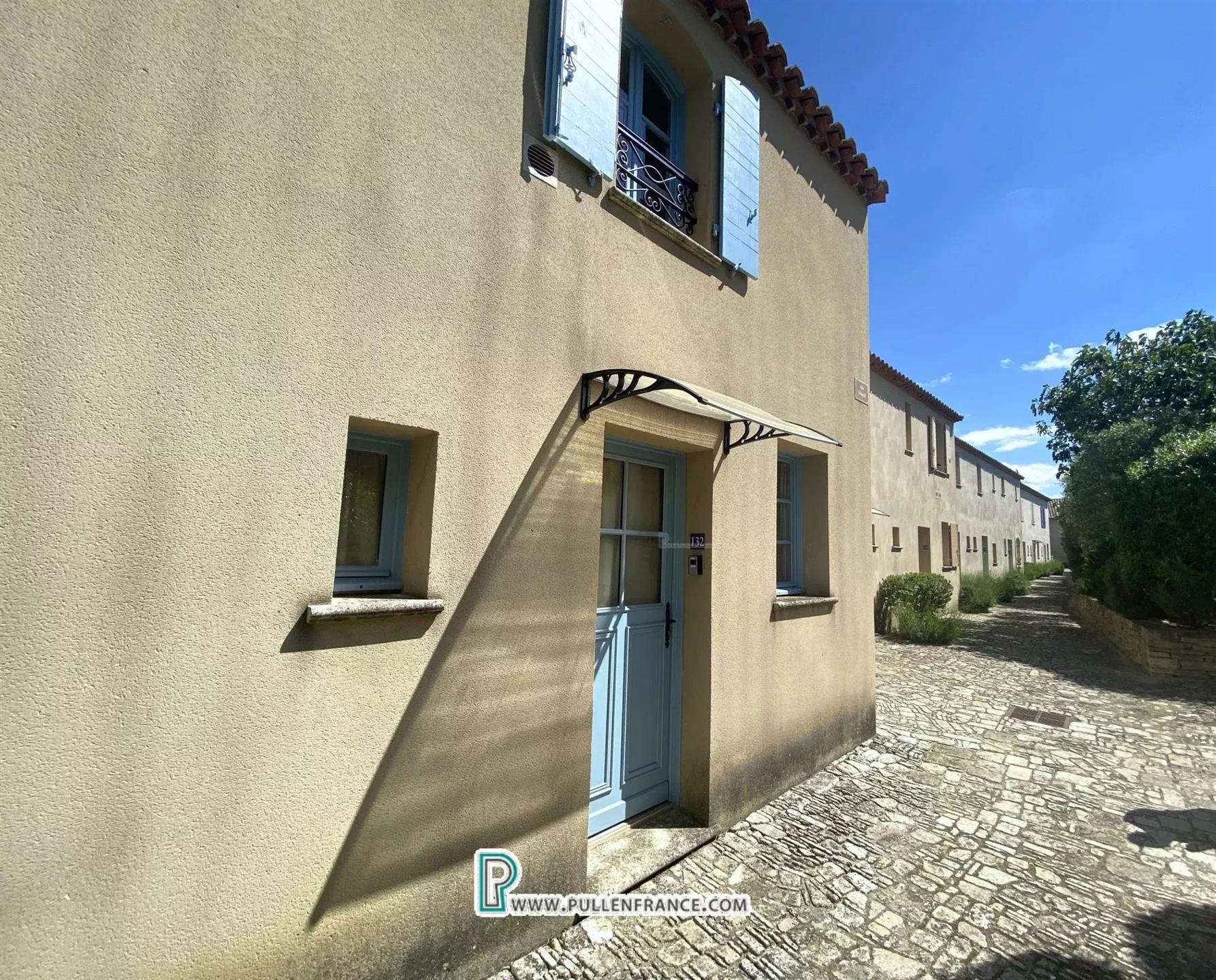 Charming 2 bed stone house in Corbieres resort village