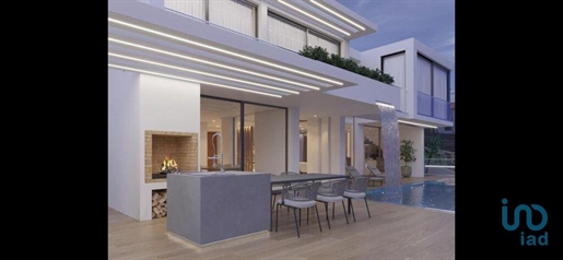 Maison T3 à Madeira de 220,00 m²