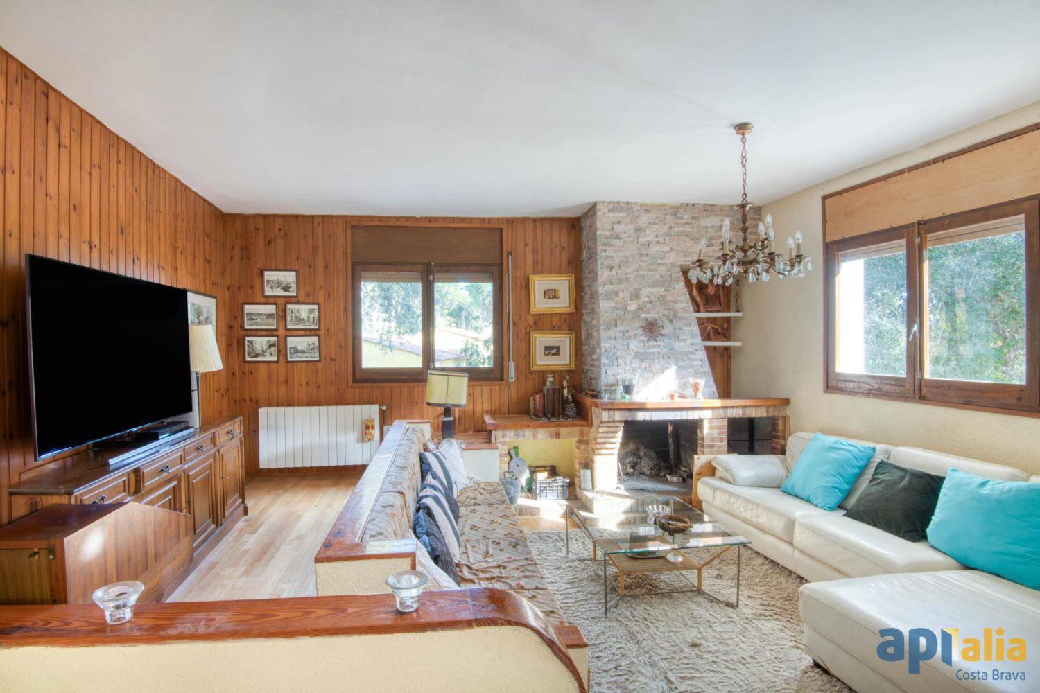 Purchase: House (17220)