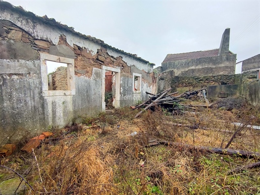 Руины для реабилитации в Алворнинье