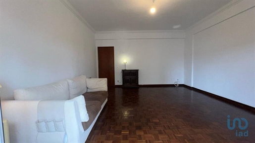 Appartement met 4 kamers in Setúbal met 132,00 m²
