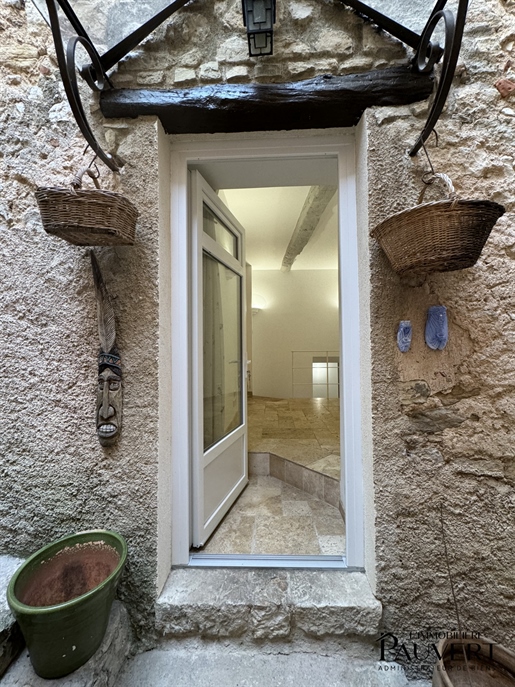 Duplex apartment in the heart of the old village of Châteauneuf-Grasse