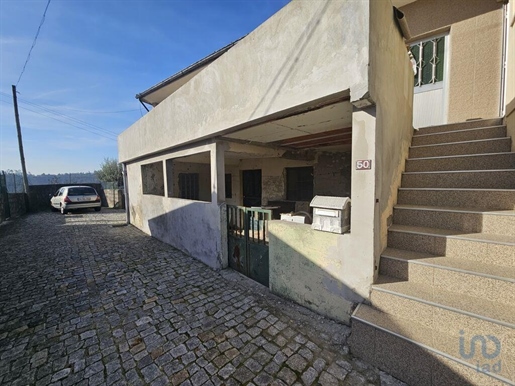 House with 3 Rooms in Porto with 166,00 m²