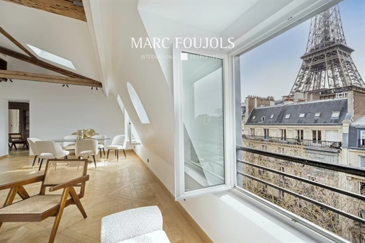 Quai Branly : Appartement 3 suites - Dernier étage - Vue Tour Eiffel