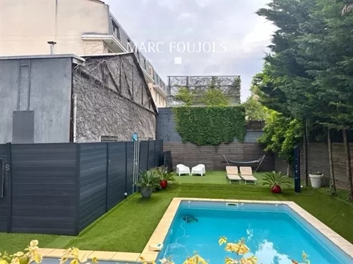 Bordeaux : Maison de ville avec dépendance et jardin avec piscine