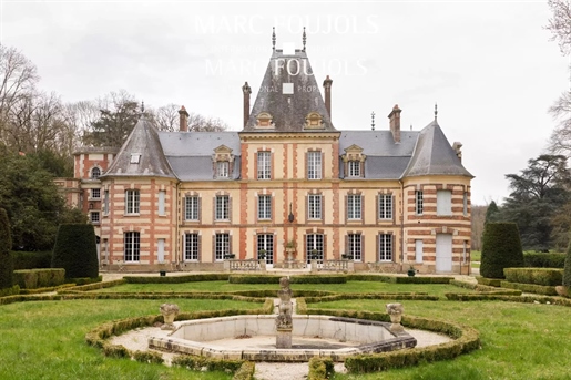 18Th century castle near Rambouillet South Yvelines