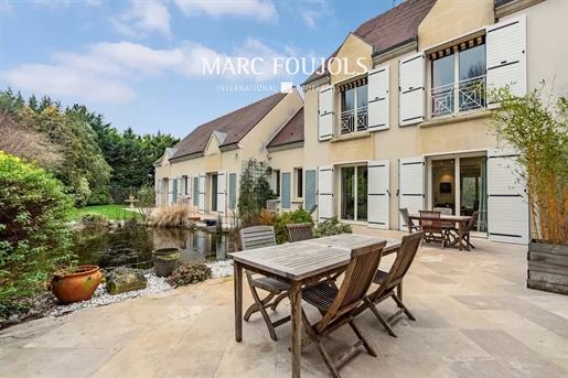 Family home in the heart of Chantilly
