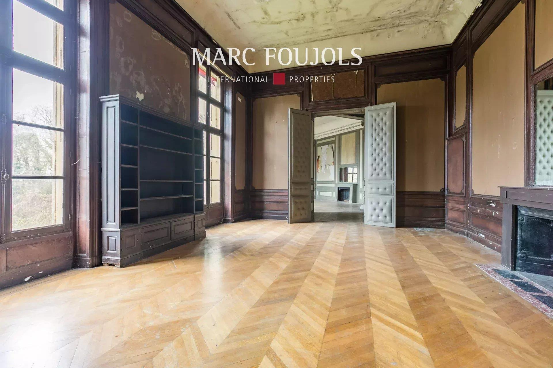 Exclusive Estate Near Paris: Castle with Development Potential for Luxury Hotel and Spa