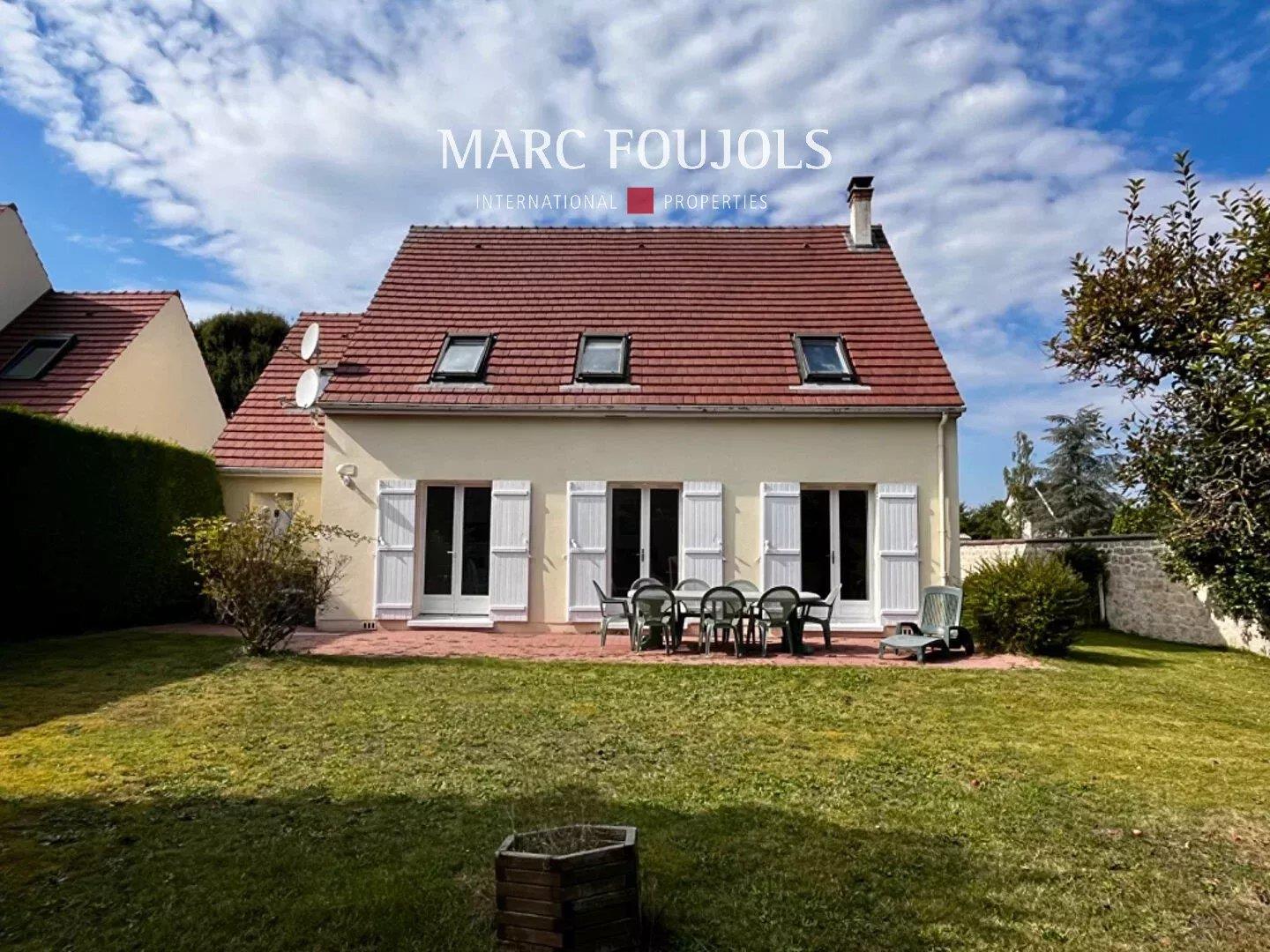 Chantilly Residential Family Home