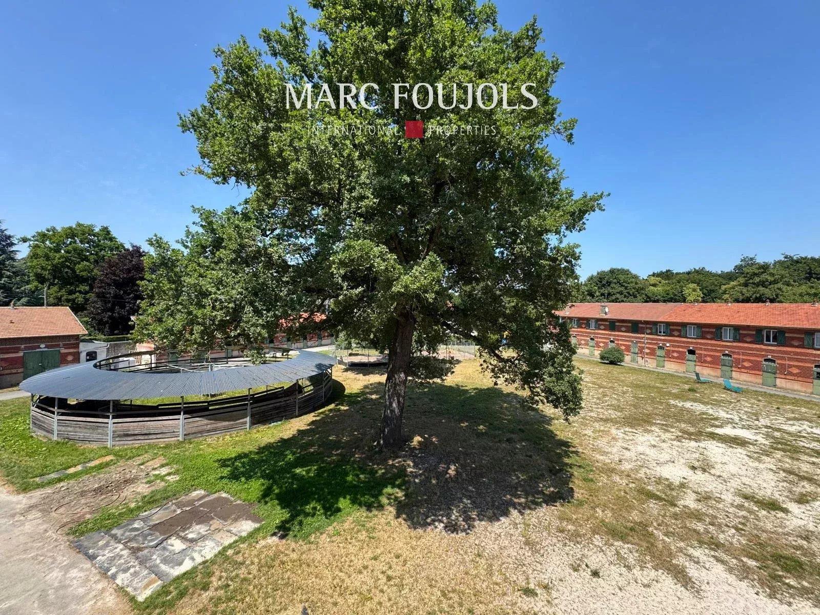 Professional Equestrian Facility – Chantilly