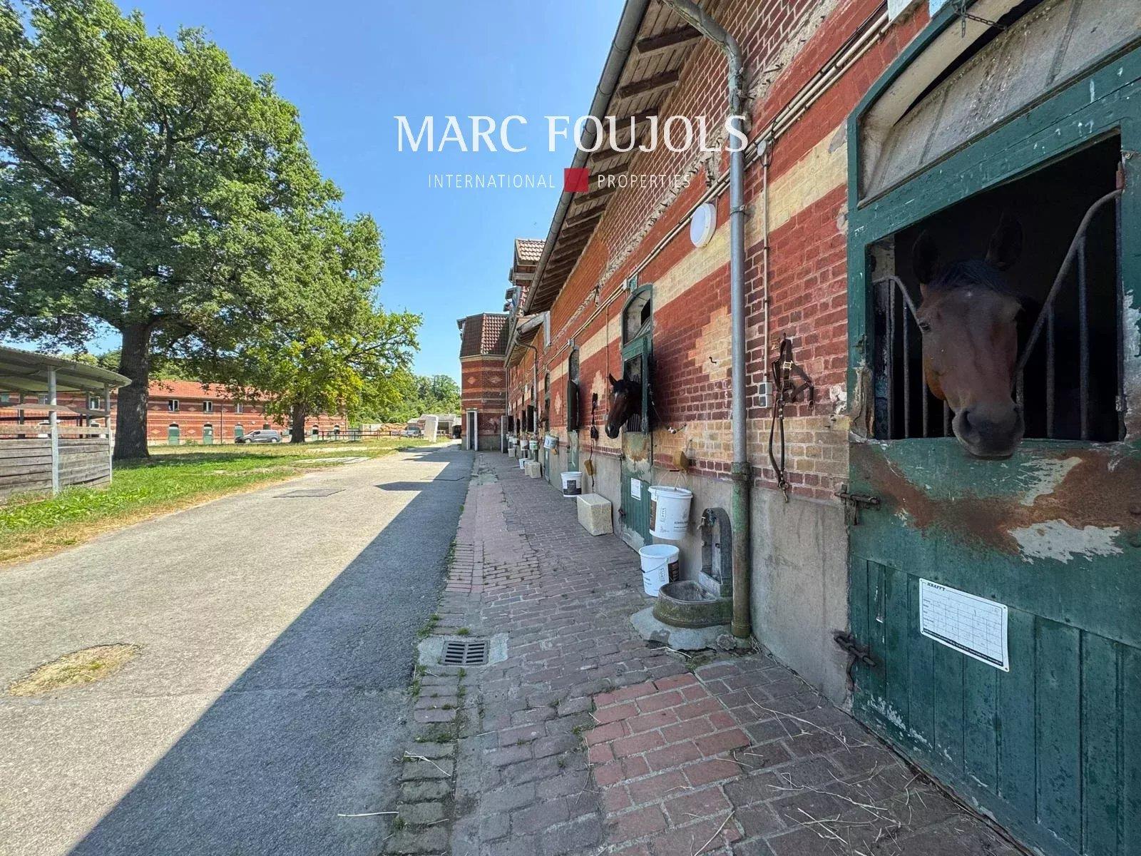 Professional Equestrian Facility – Chantilly