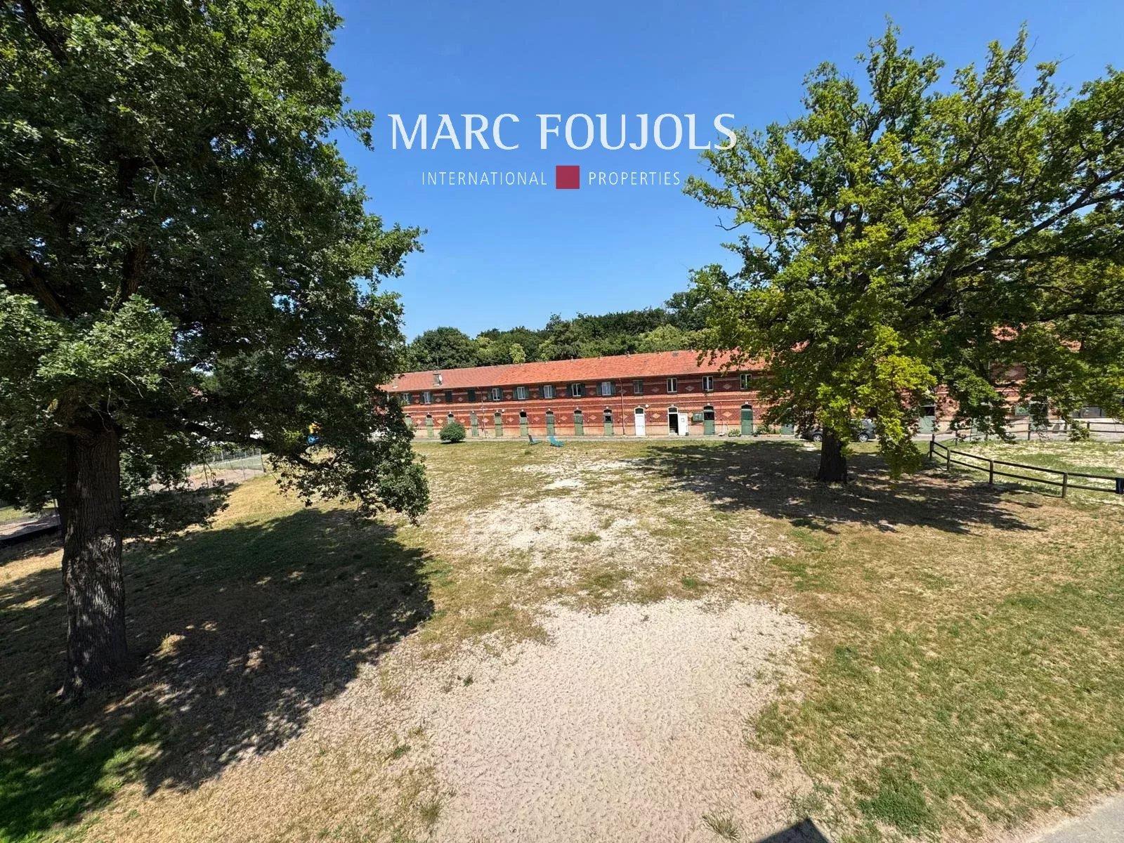 Professional Equestrian Facility – Chantilly