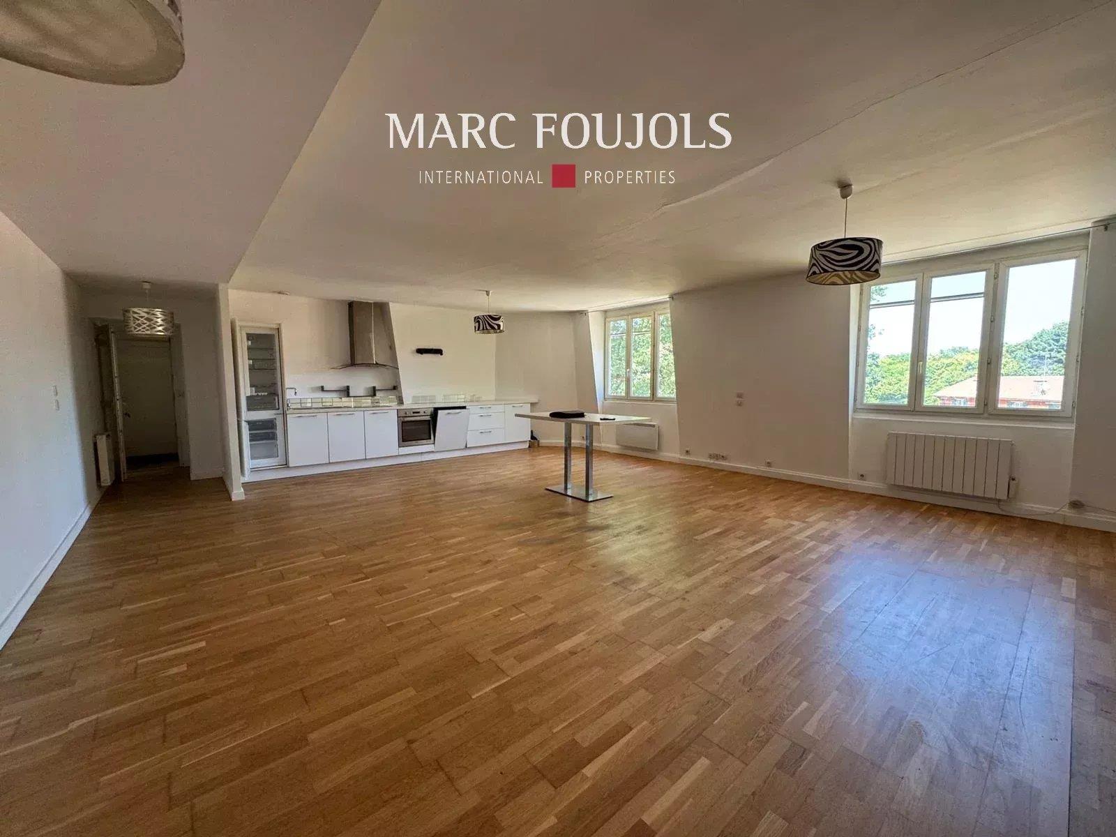 Professional Equestrian Facility – Chantilly